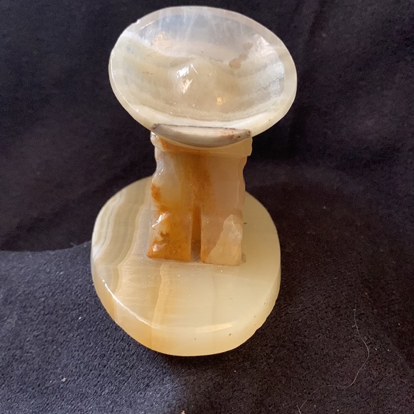 Vintage Carved Onyx Man in a Sombrero Toothpick Holder - Picture 5 of 6